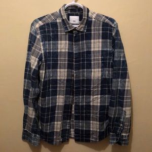 Men’s flannel shirt